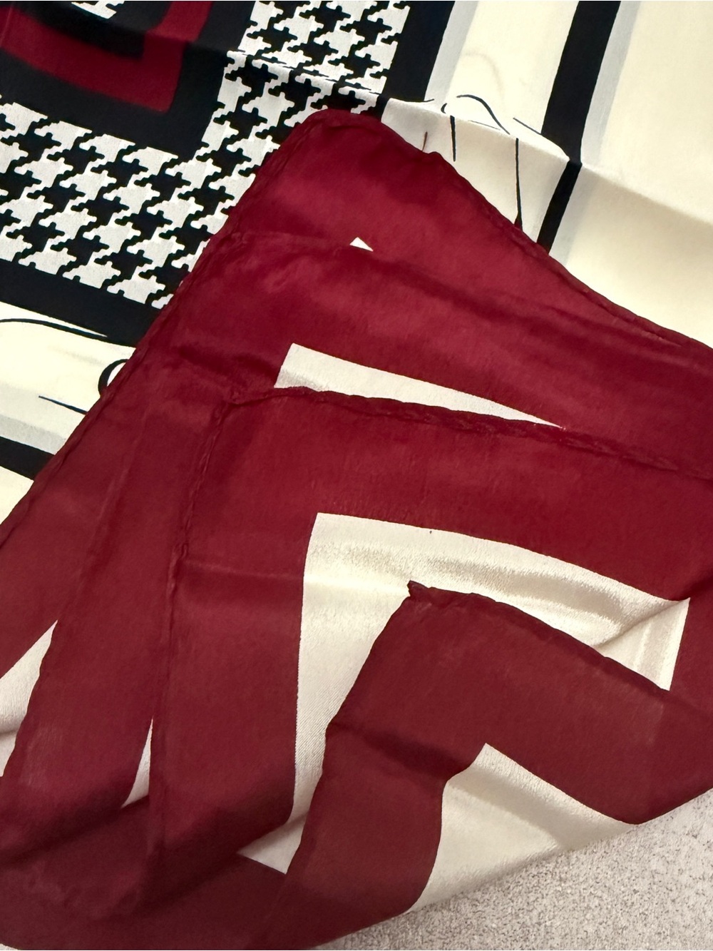 Dior Burgundy, Ivory and Black Houndstooth Silk-Feel Square Scarf - Picture 8 of 9